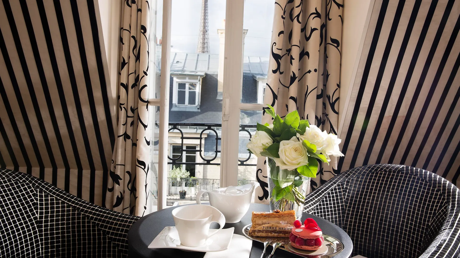 Otel Ares Eiffel Paris