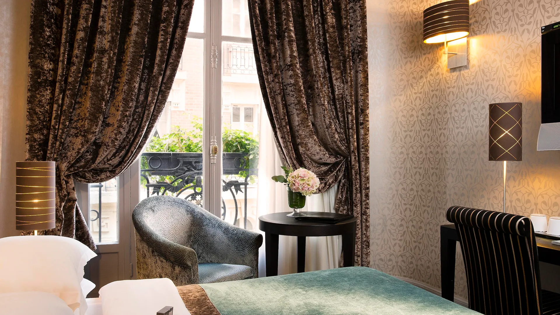 Otel Ares Eiffel Paris