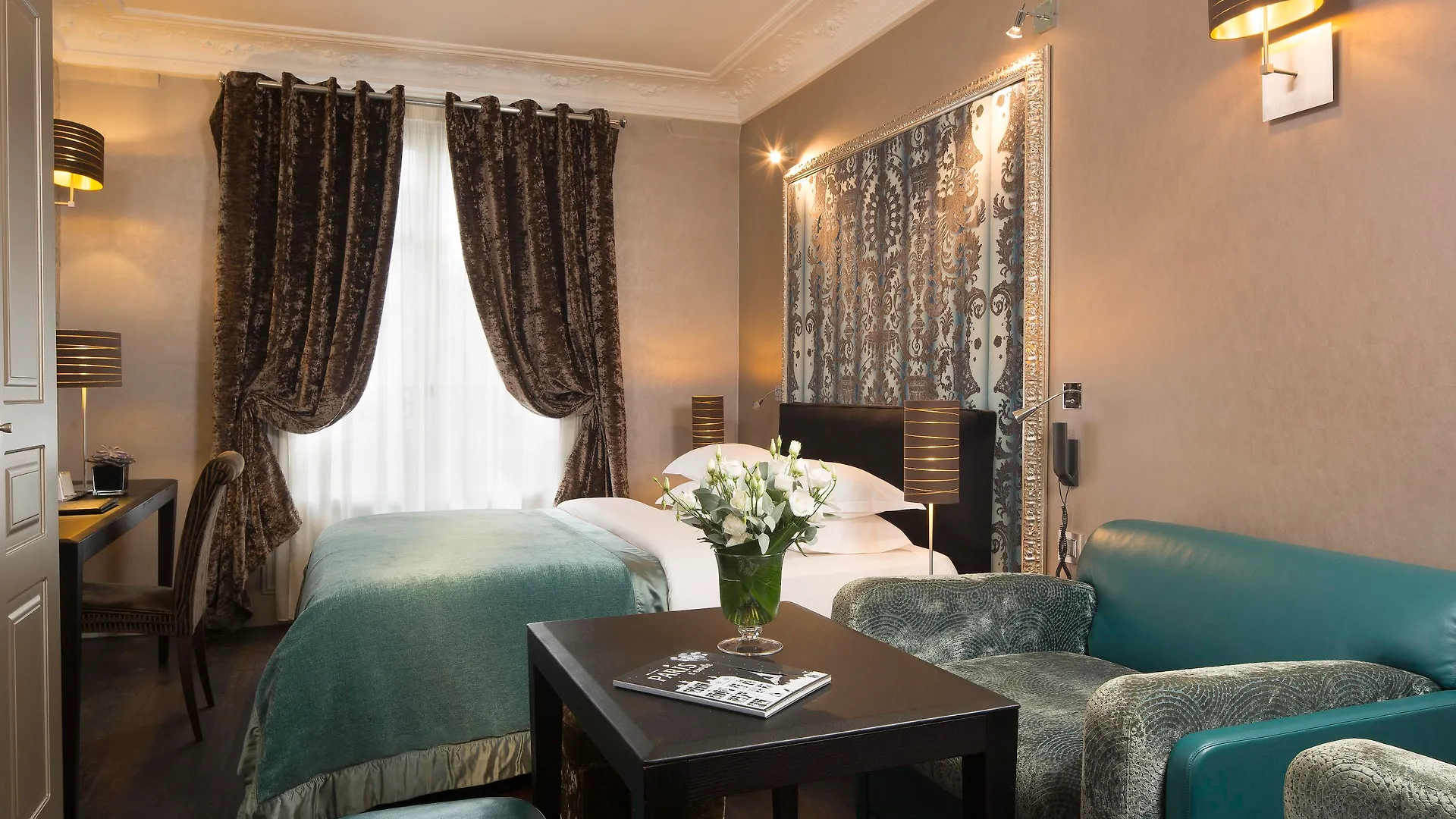 Ares Eiffel 4* Paris