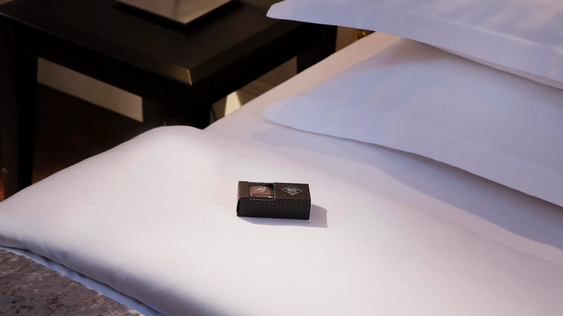 Ares Eiffel Otel 4*